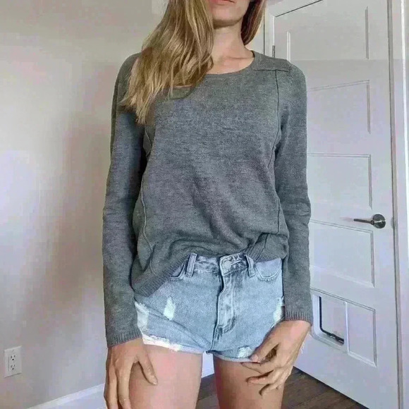 French  Connection, Long sleeve sweater, Grey, size small - Picture 1 of 9
